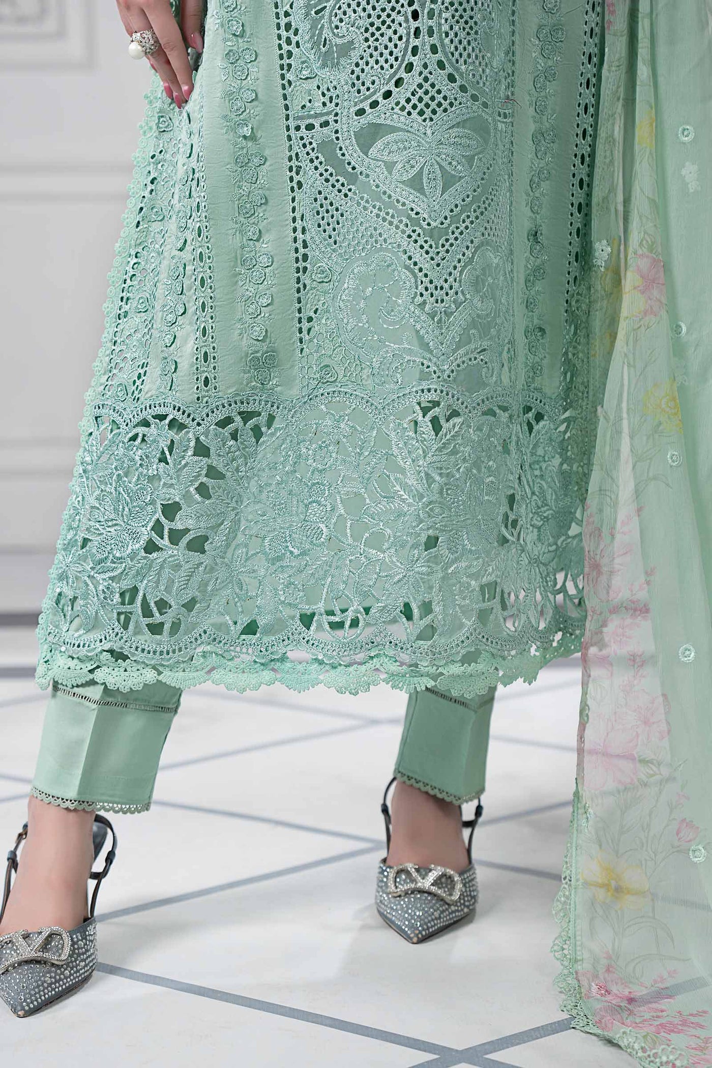 3 Piece Embroidered Lawn Suit | DS-2514-A