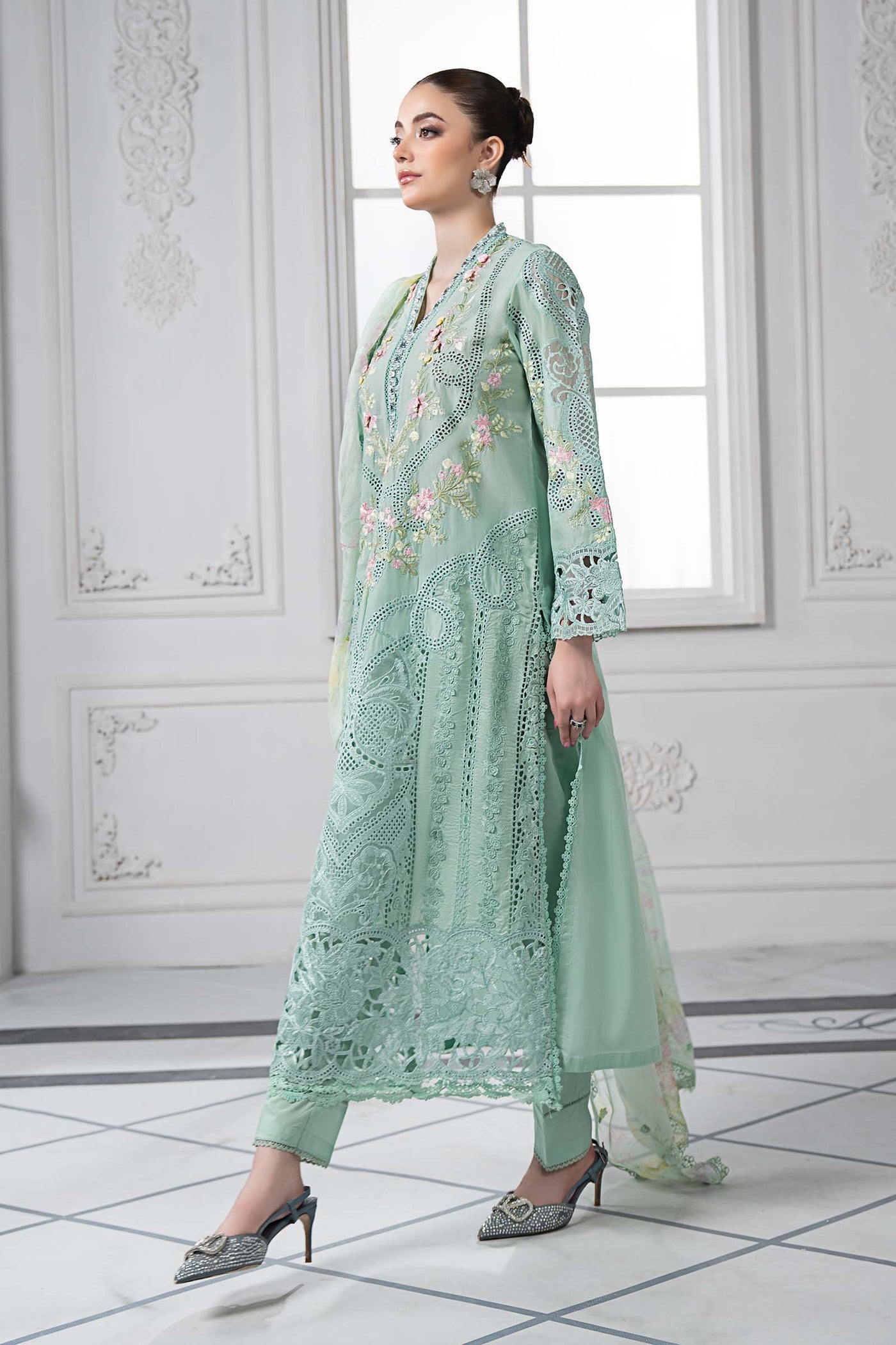 3 Piece Embroidered Lawn Suit | DS-2514-A