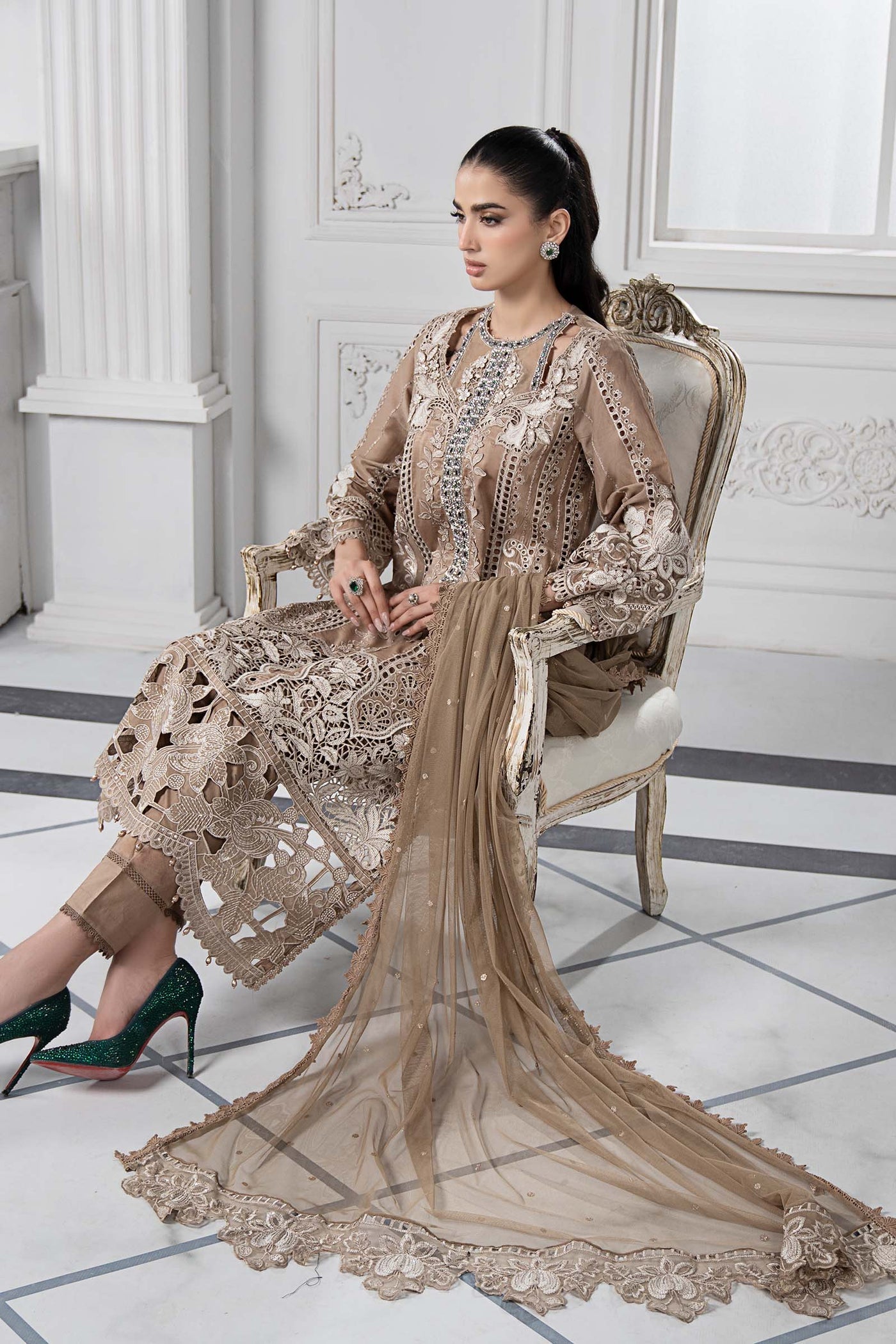 3 Piece Embroidered Lawn Suit | DS-2502-A