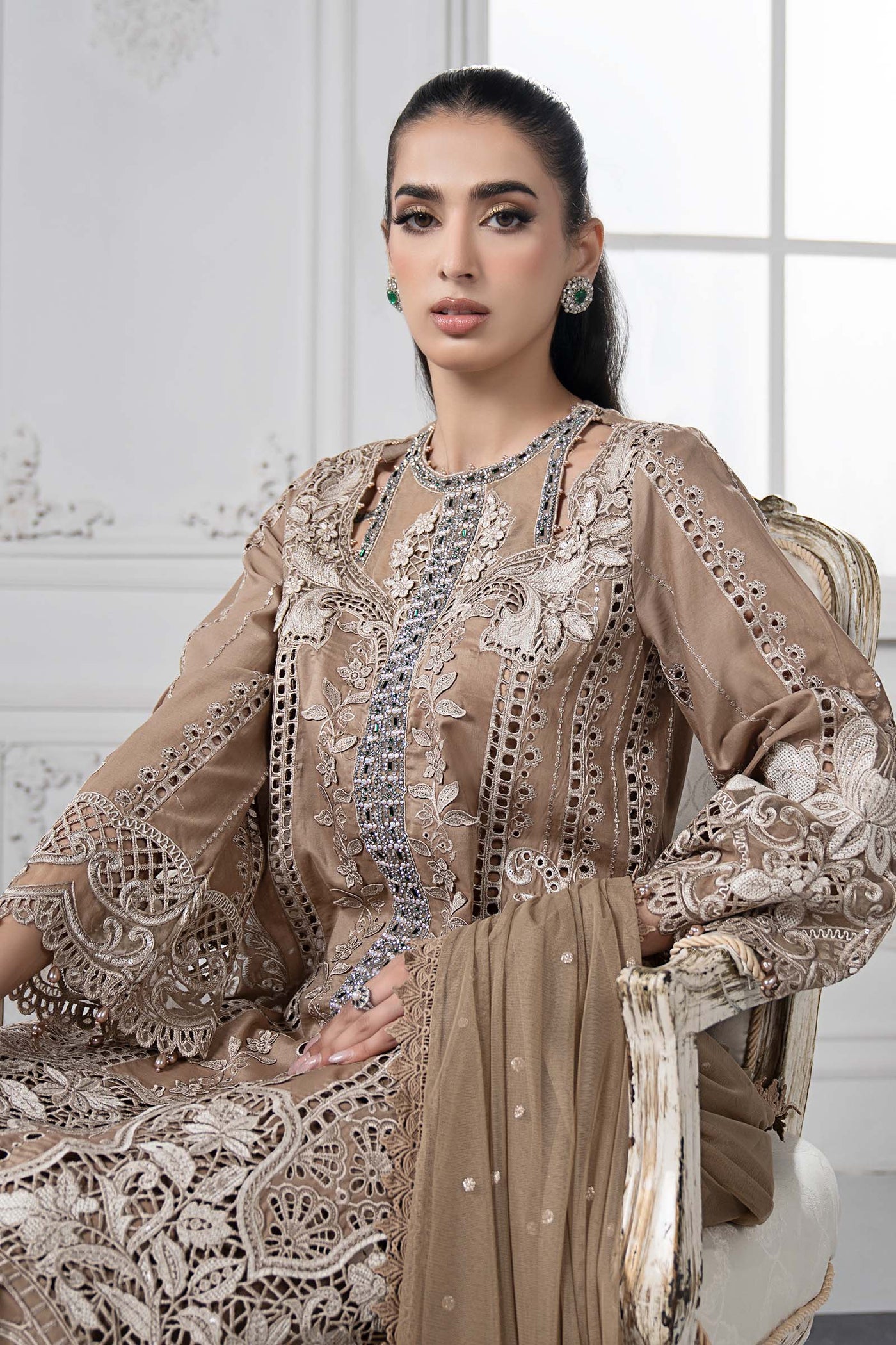 3 Piece Embroidered Lawn Suit | DS-2502-A