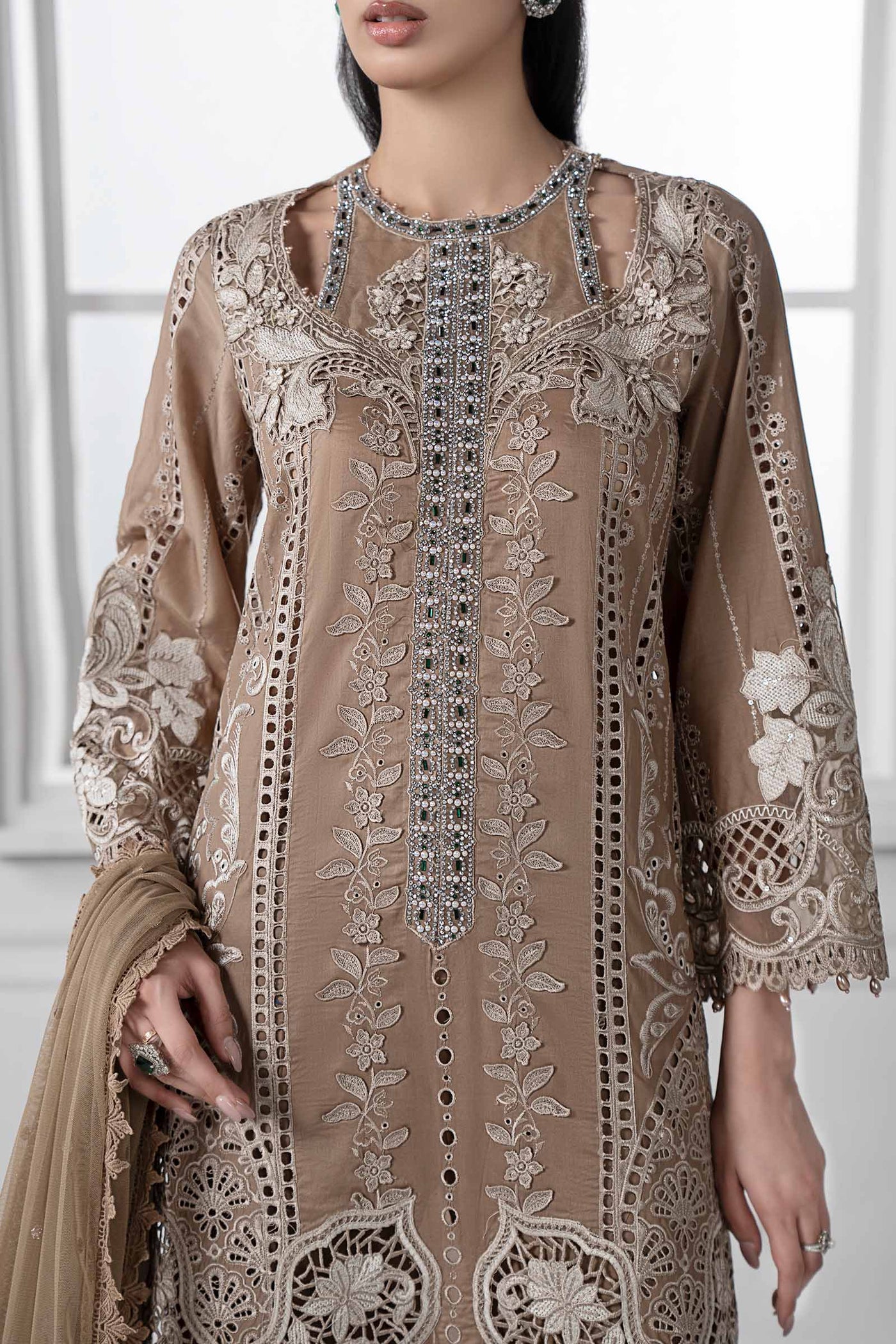 3 Piece Embroidered Lawn Suit | DS-2502-A