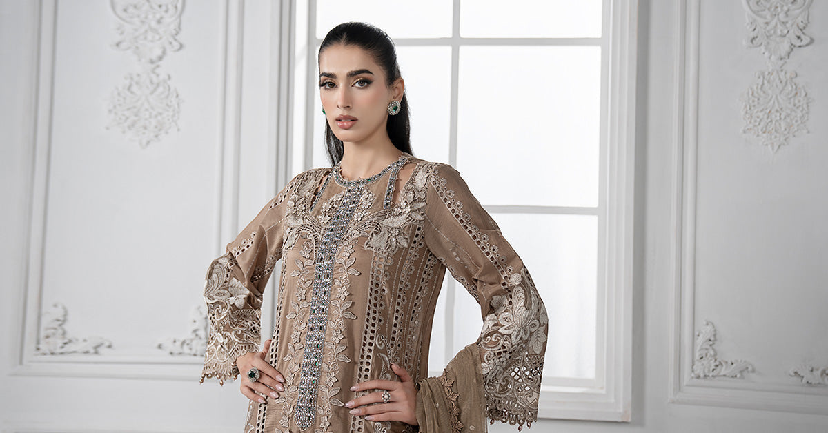 3 Piece Embroidered Lawn Suit | DS-2502-A