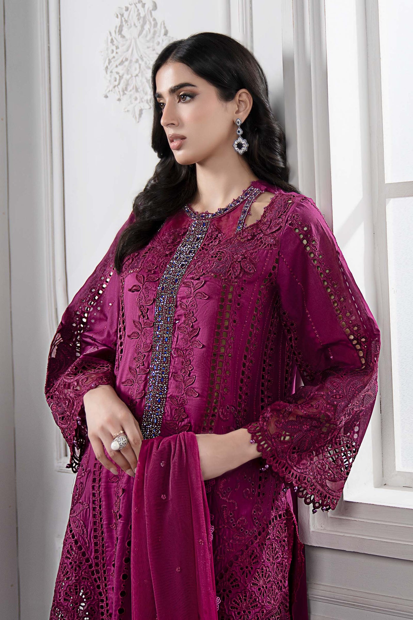 3 Piece Embroidered Lawn Suit | DS-2502-B