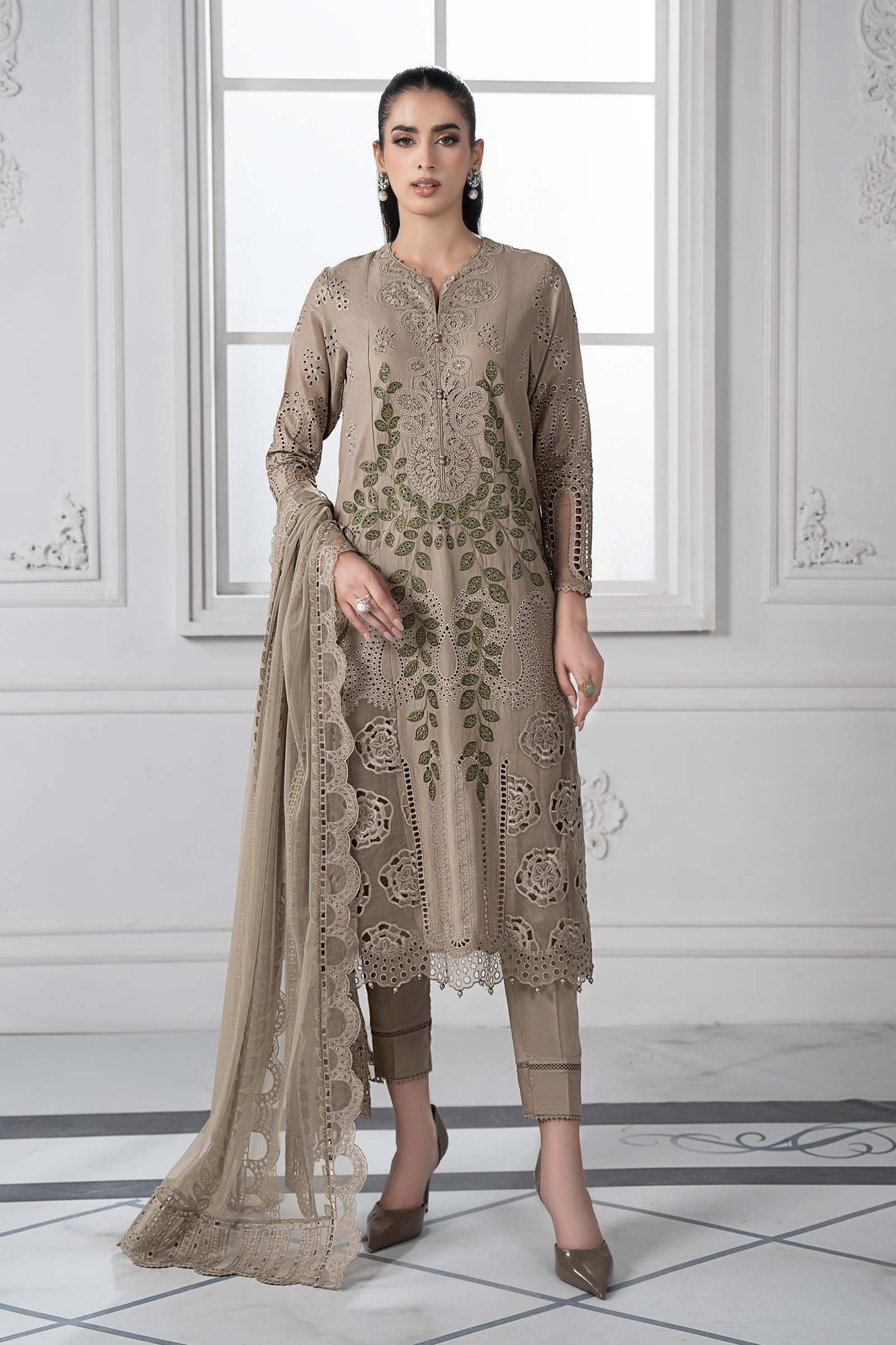 3 Piece Embroidered Lawn Suit | DS-2503-A