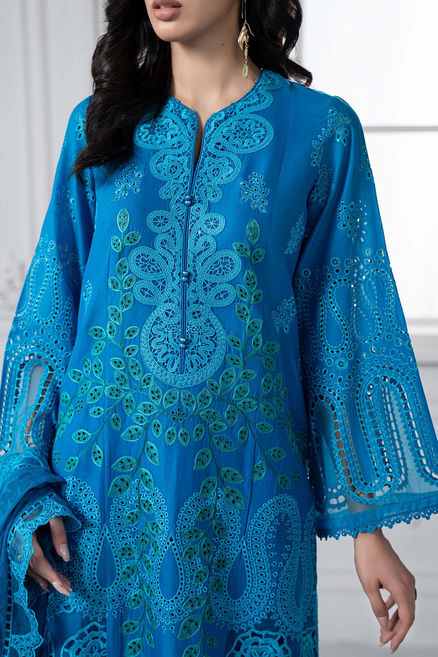 3 Piece Embroidered Lawn Suit | DS-2503-B