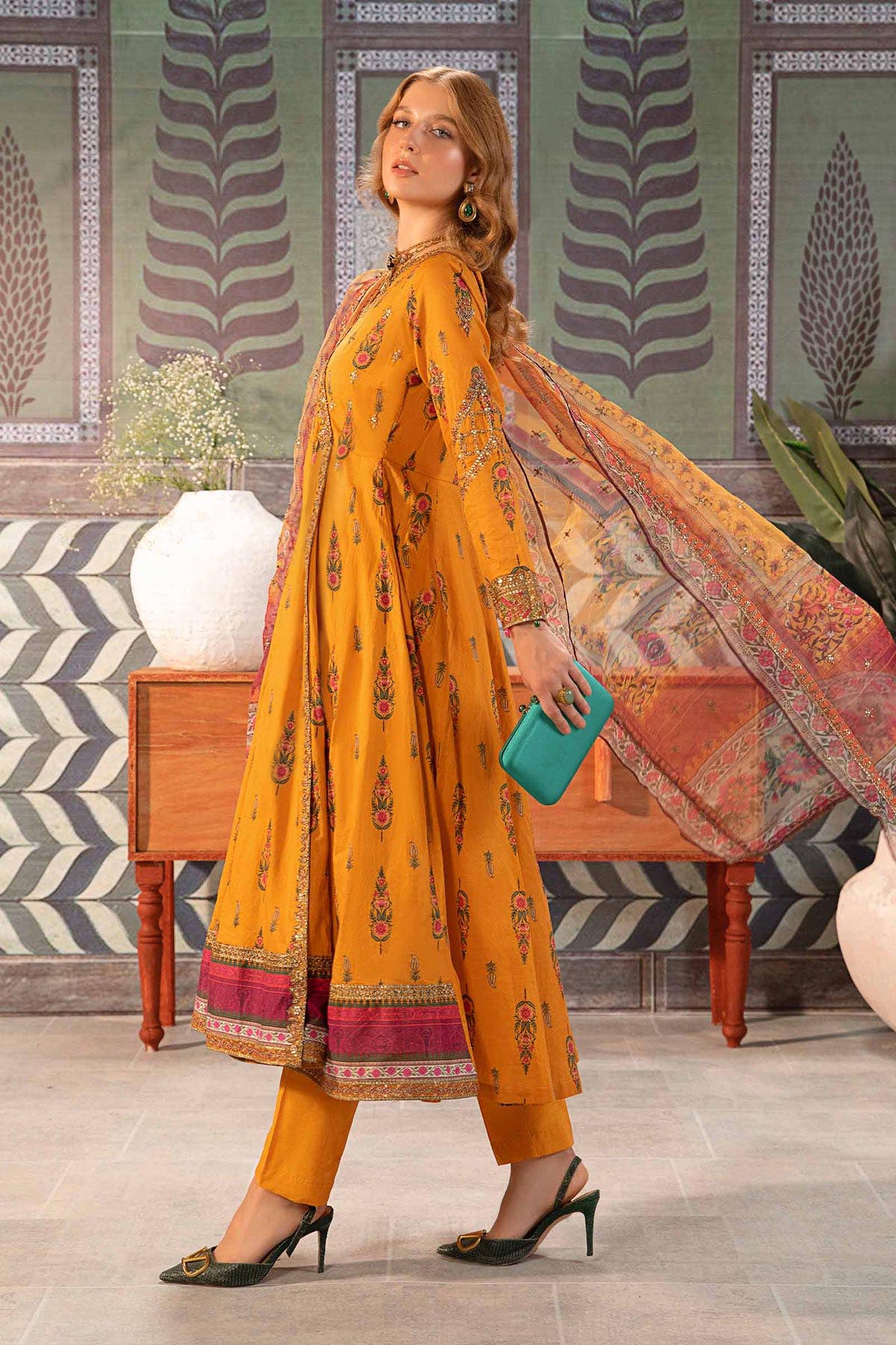 3 Piece Printed Lawn Suit | DW-PF24-03