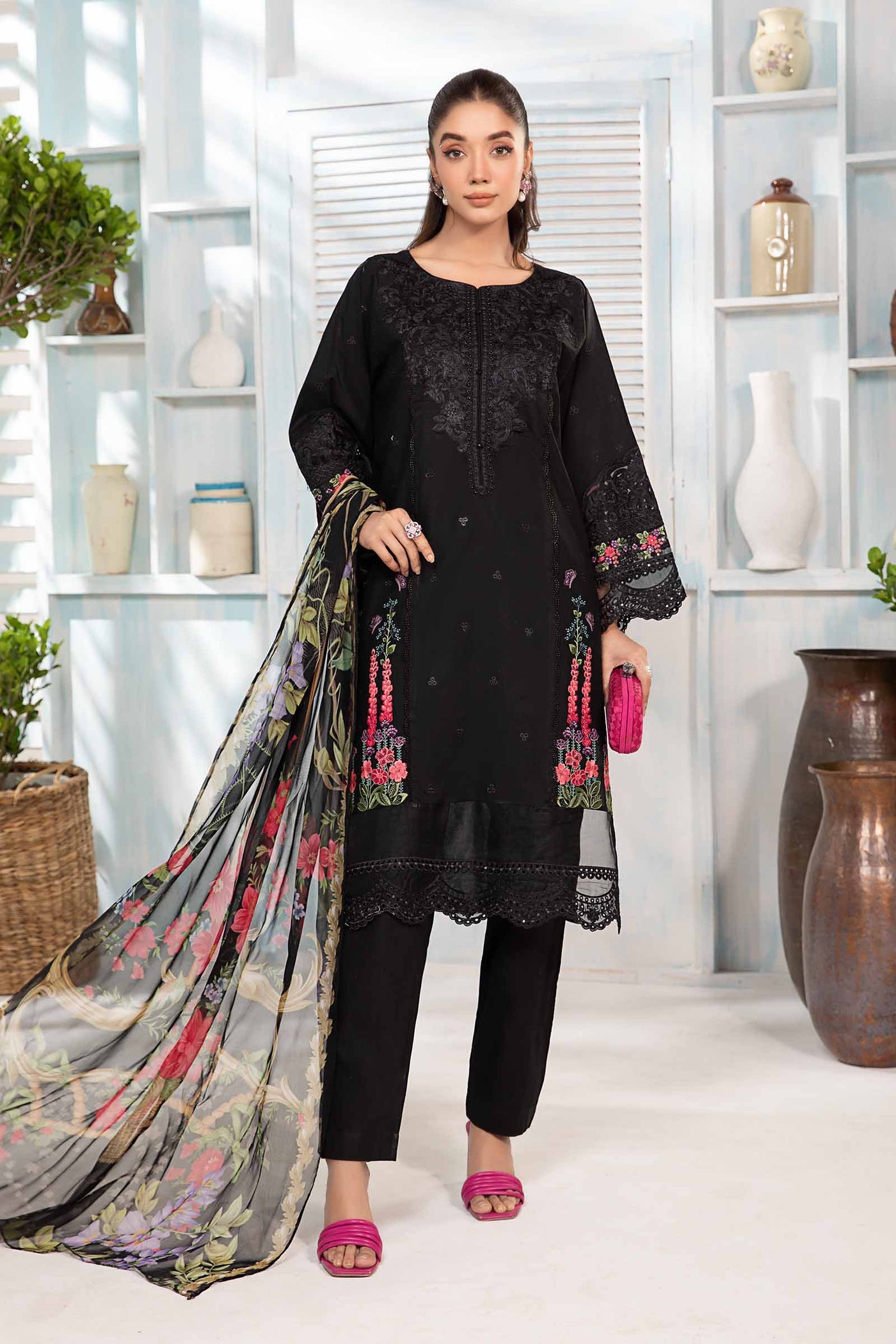 Embroidered lawn suits hotsell