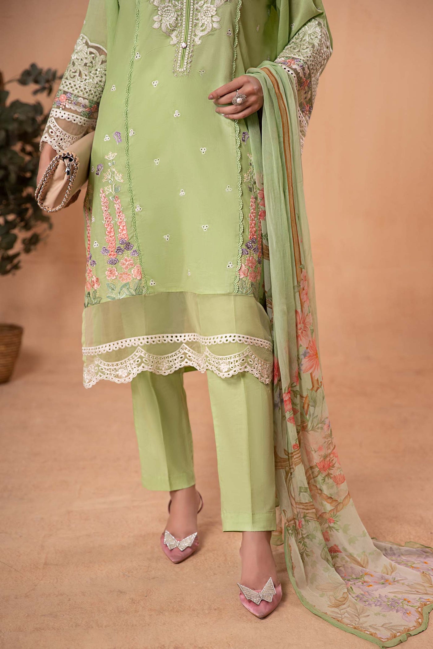 3 Piece Embroidered Lawn Suit | DW-EA24-37