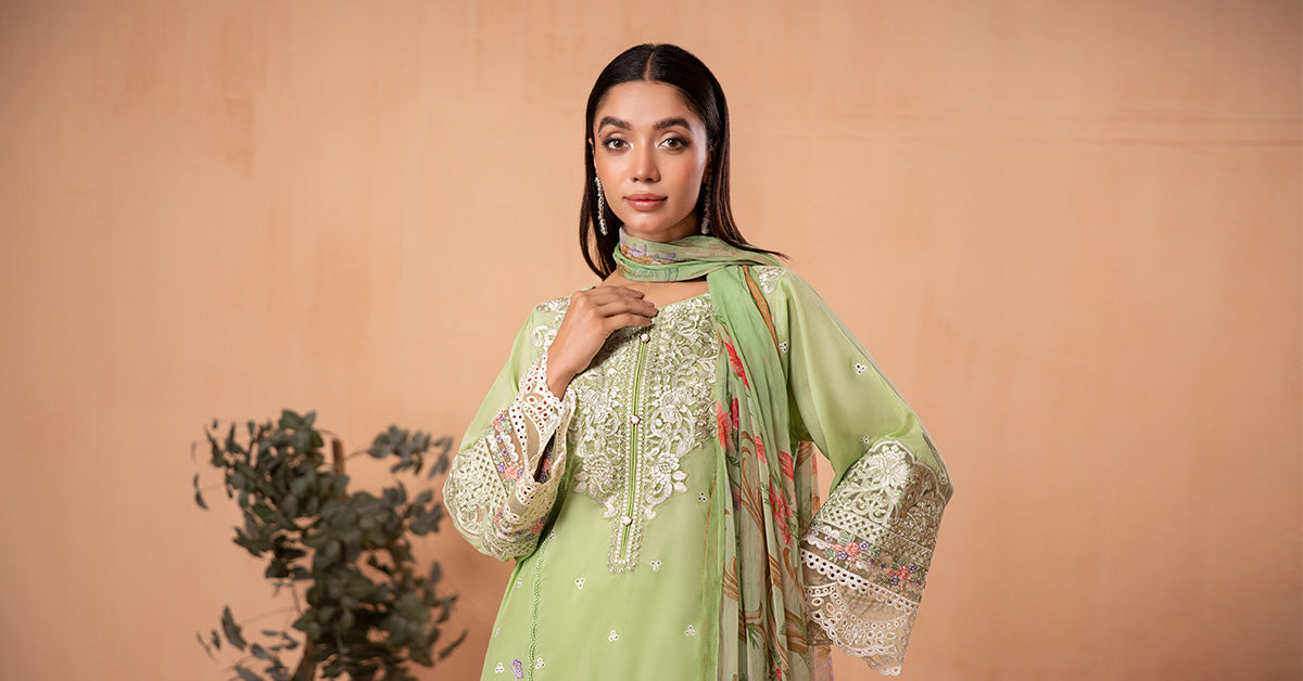 3 Piece Embroidered Lawn Suit | DW-EA24-37