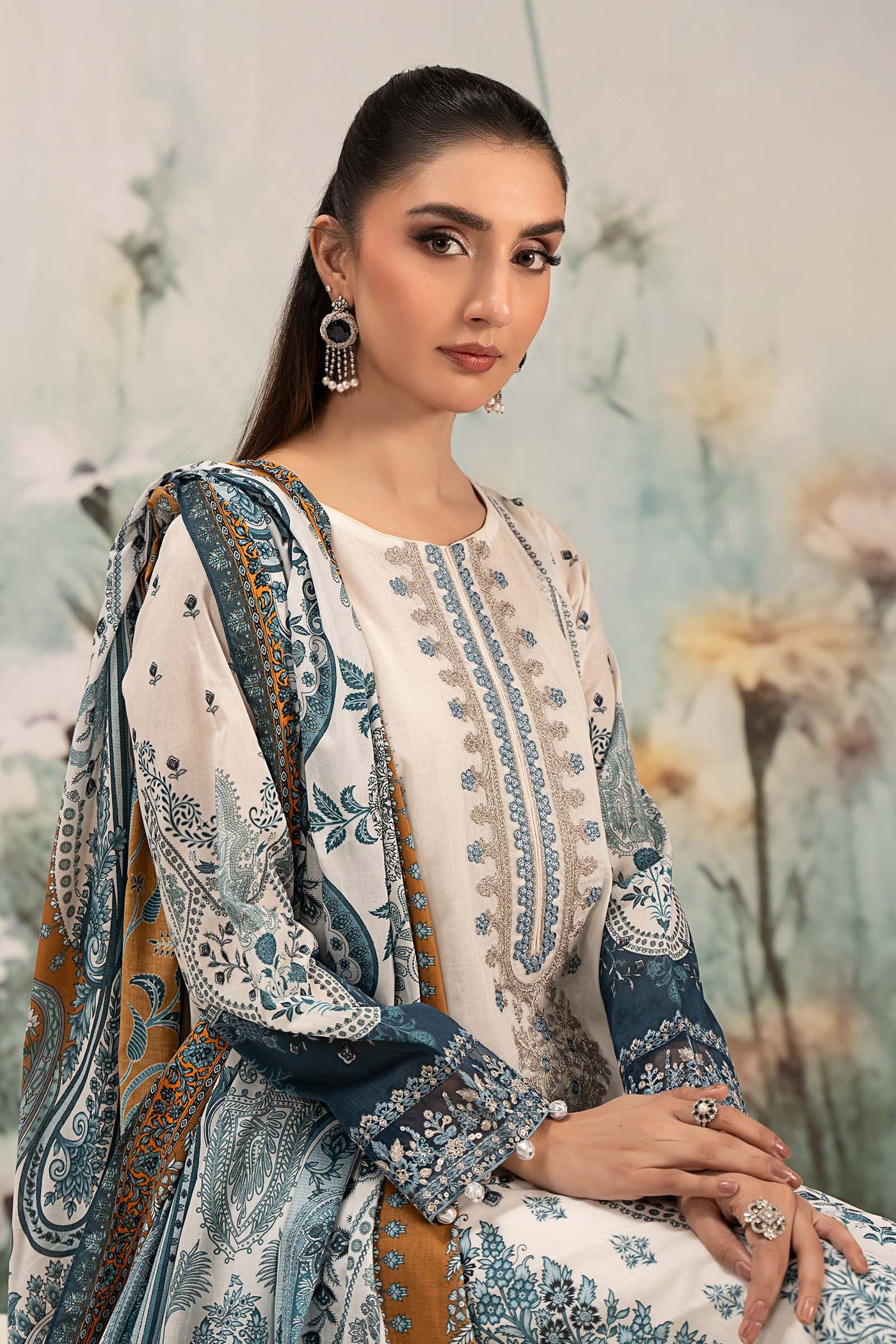 3 Piece Embroidered Lawn Suit | DW-EF25-14