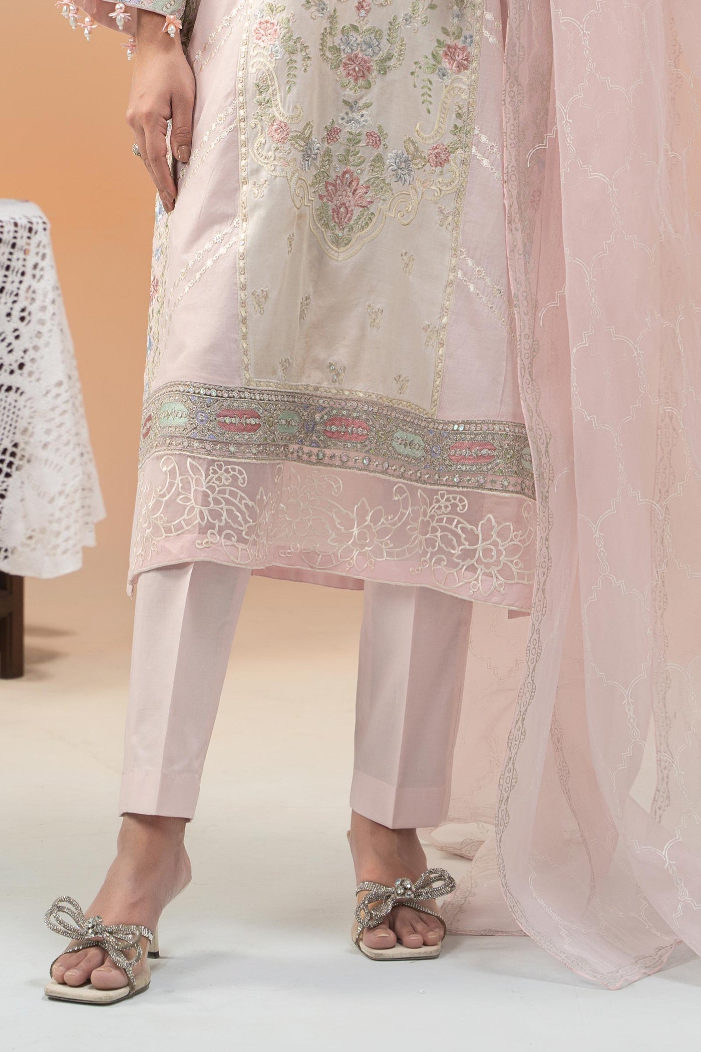 3 Piece Embroidered Lawn Suit | DW-EF25-69