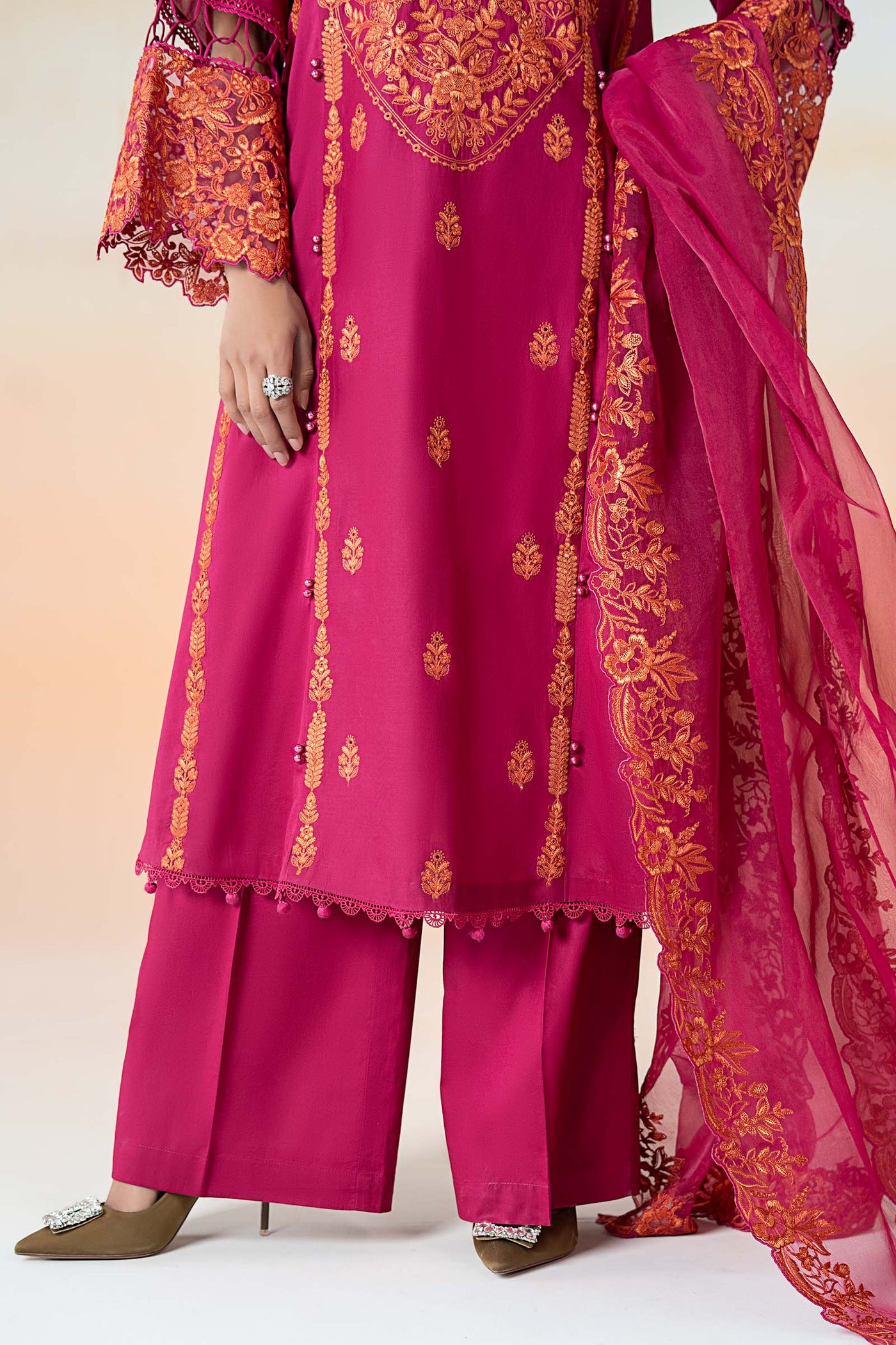 3 Piece Embroidered Lawn Suit | DW-EF25-95