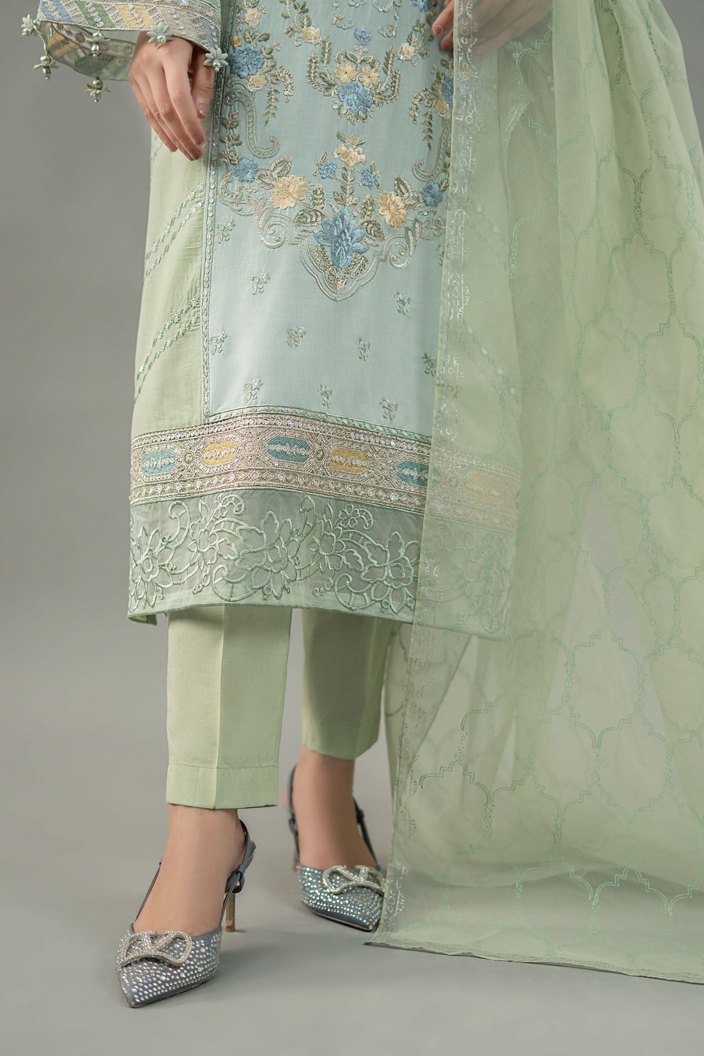 3 Piece Embroidered Lawn Suit | DW-EF25-69