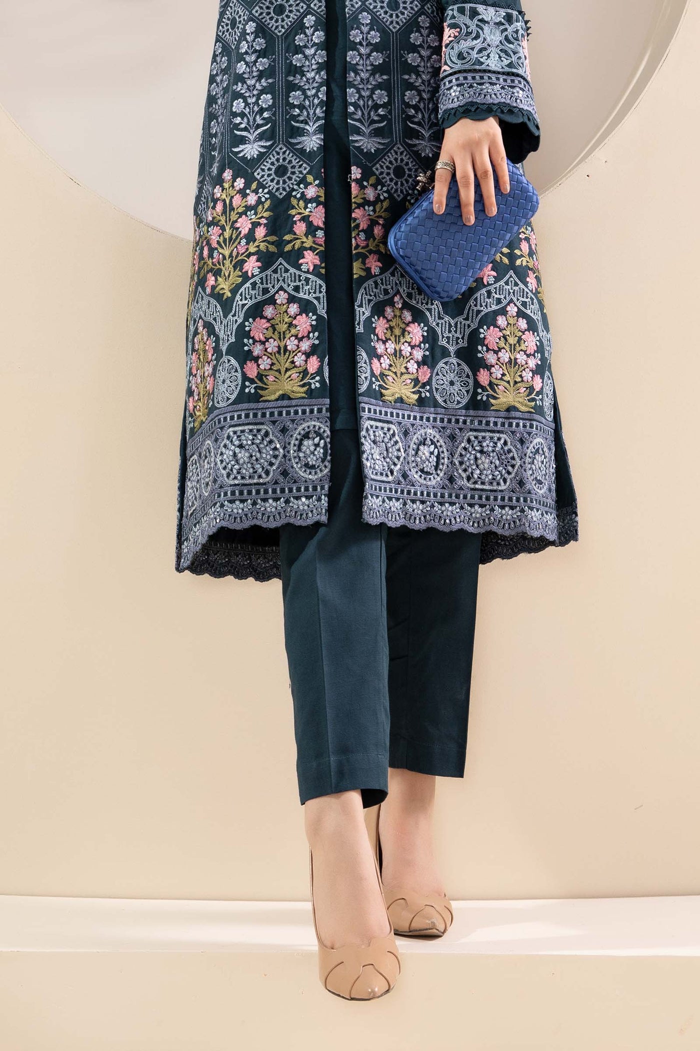 3 Piece Embroidered Khaddar Suit | DW-W24-154