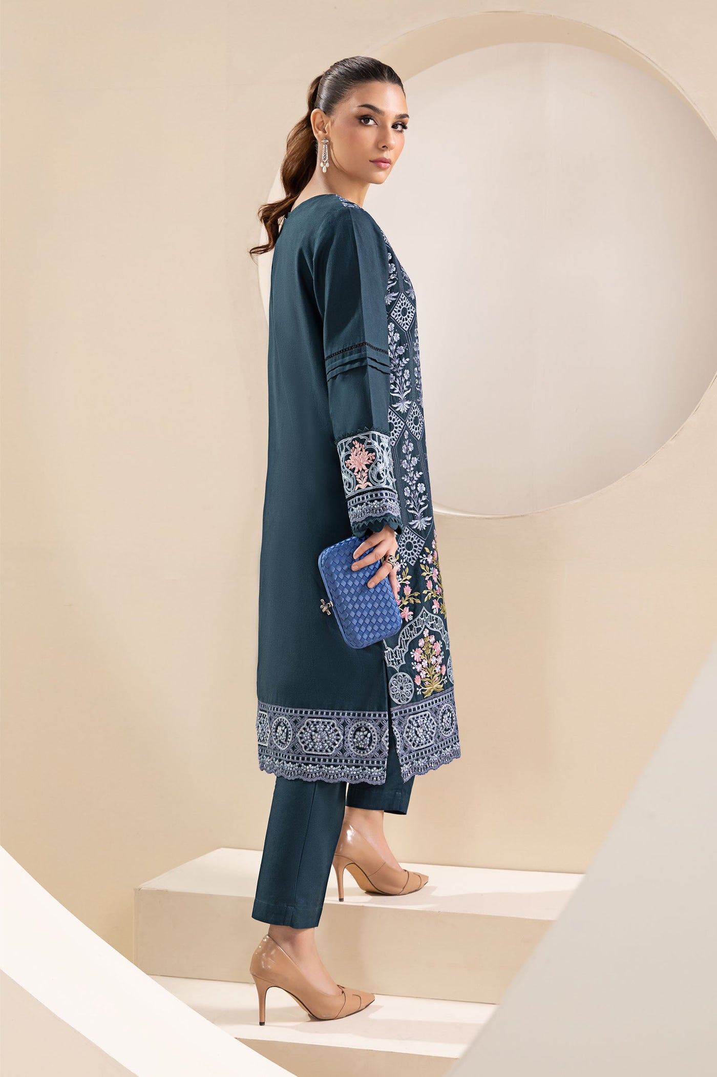 3 Piece Embroidered Khaddar Suit | DW-W24-154