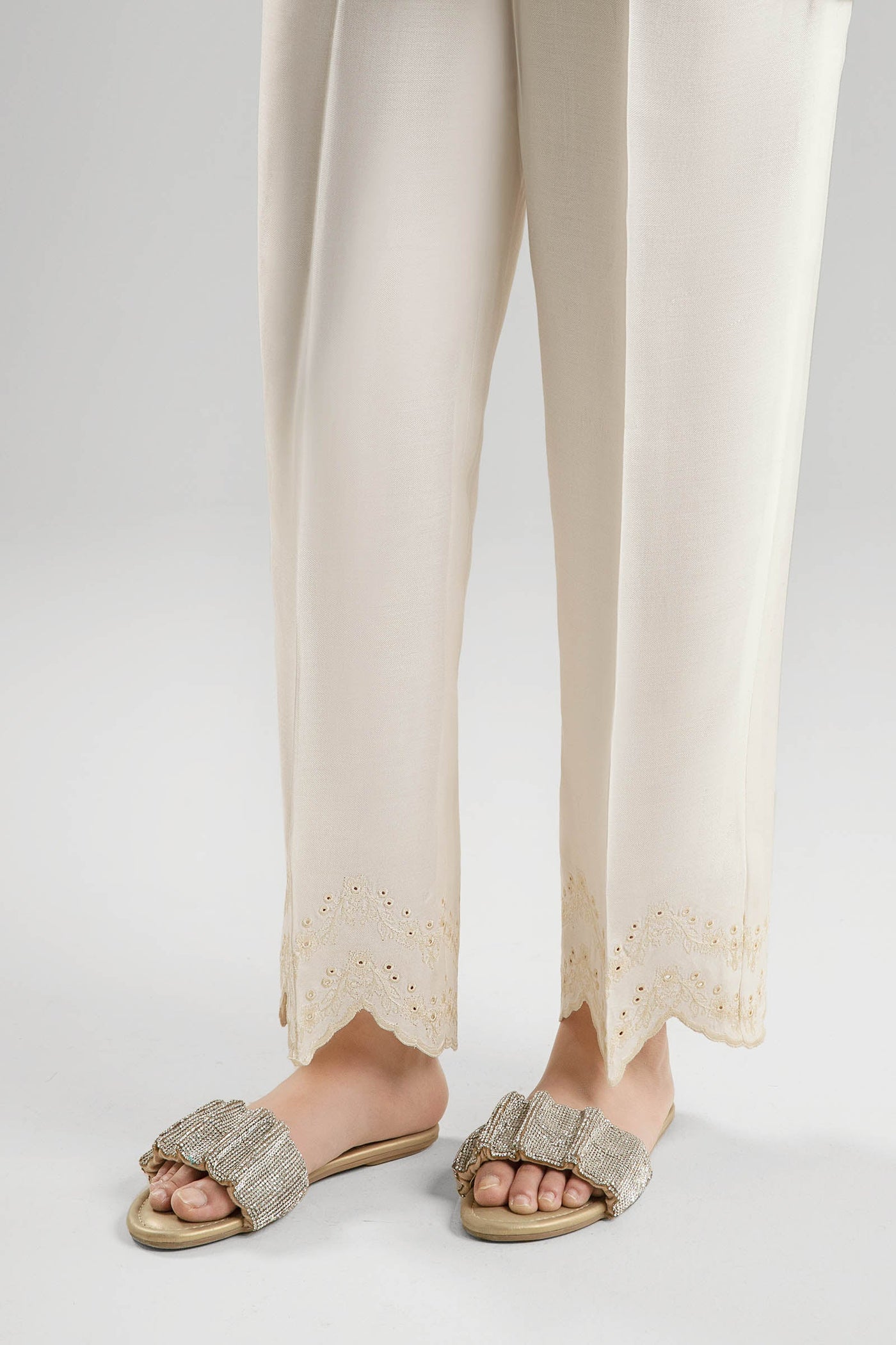 Embroidered Viscose Trouser | MB-CS25-24