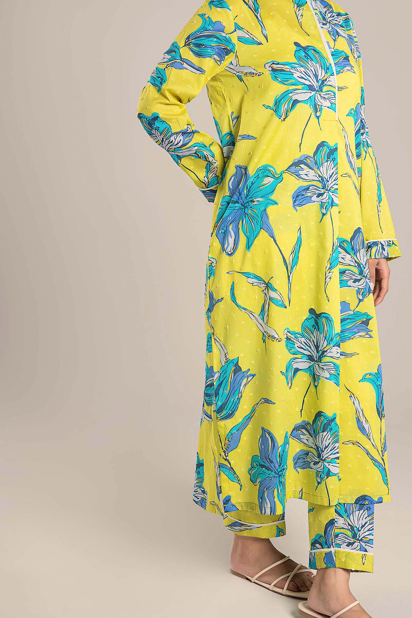 2 Pc Printed Brochia Suit | MB-CS25-63