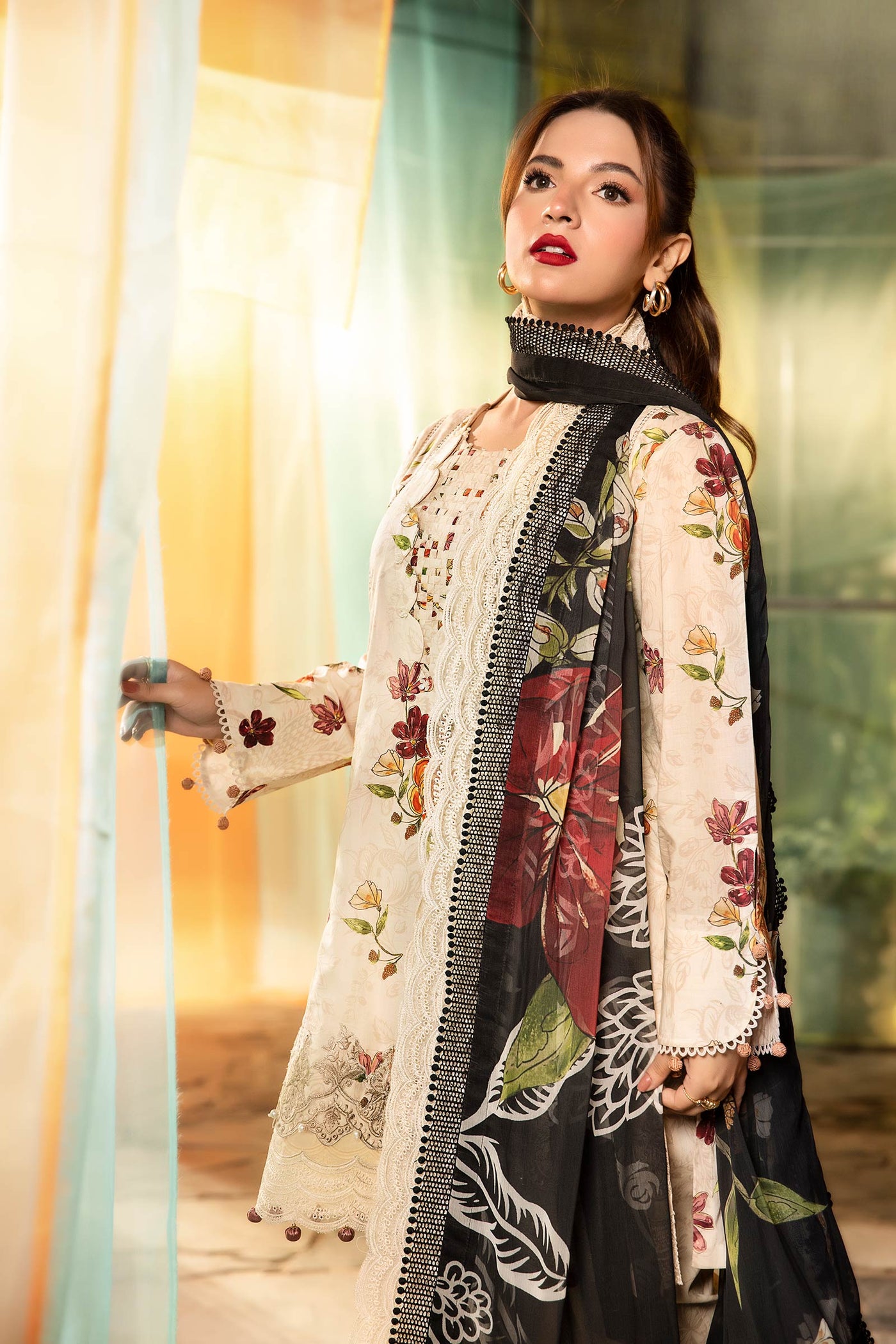 3 Pc Unstitched Embroidered Lawn Suit | MB-CUS25-702B