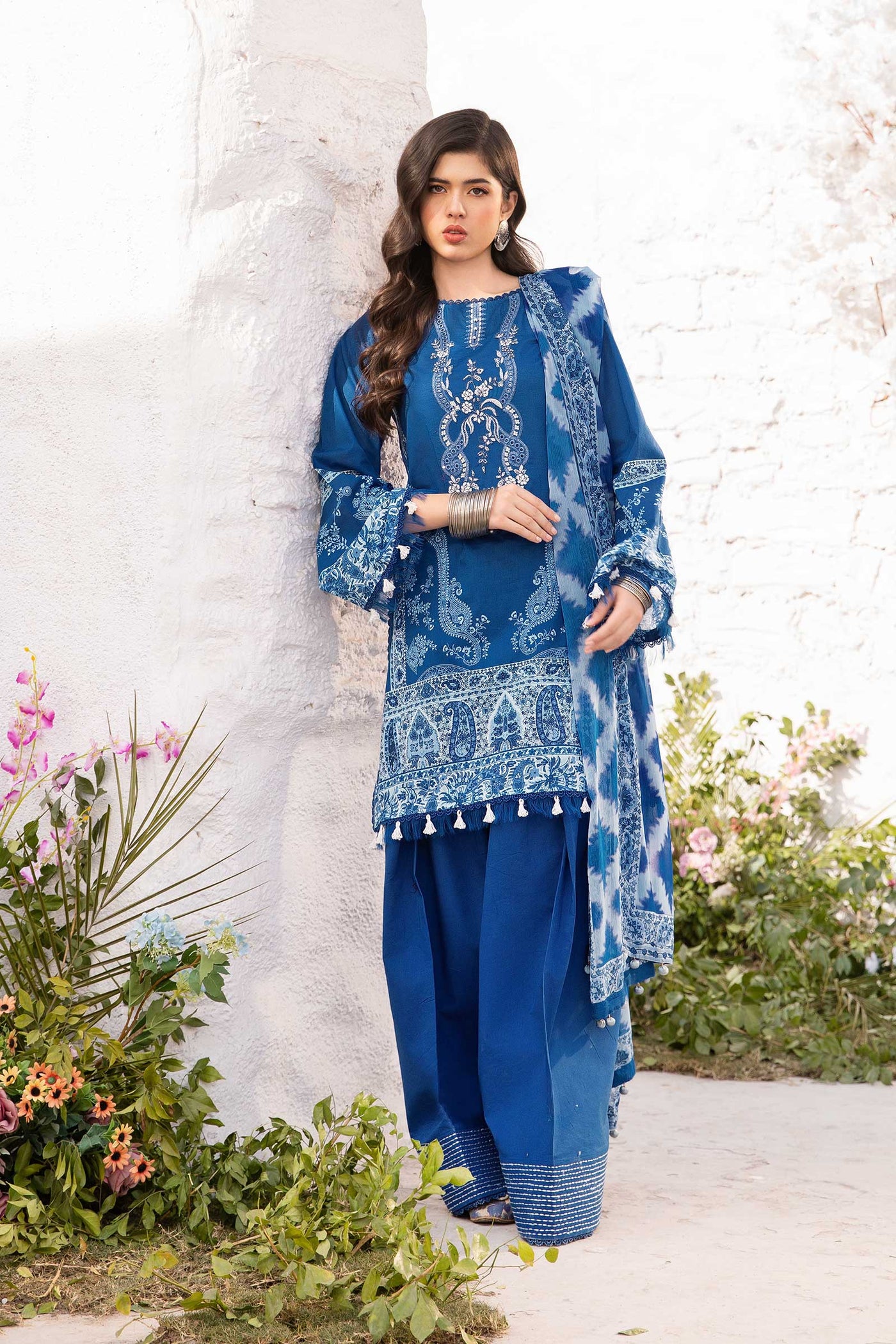 3 Pc Unstitched Embroidered Lawn Suit | MB-CUS25-703B