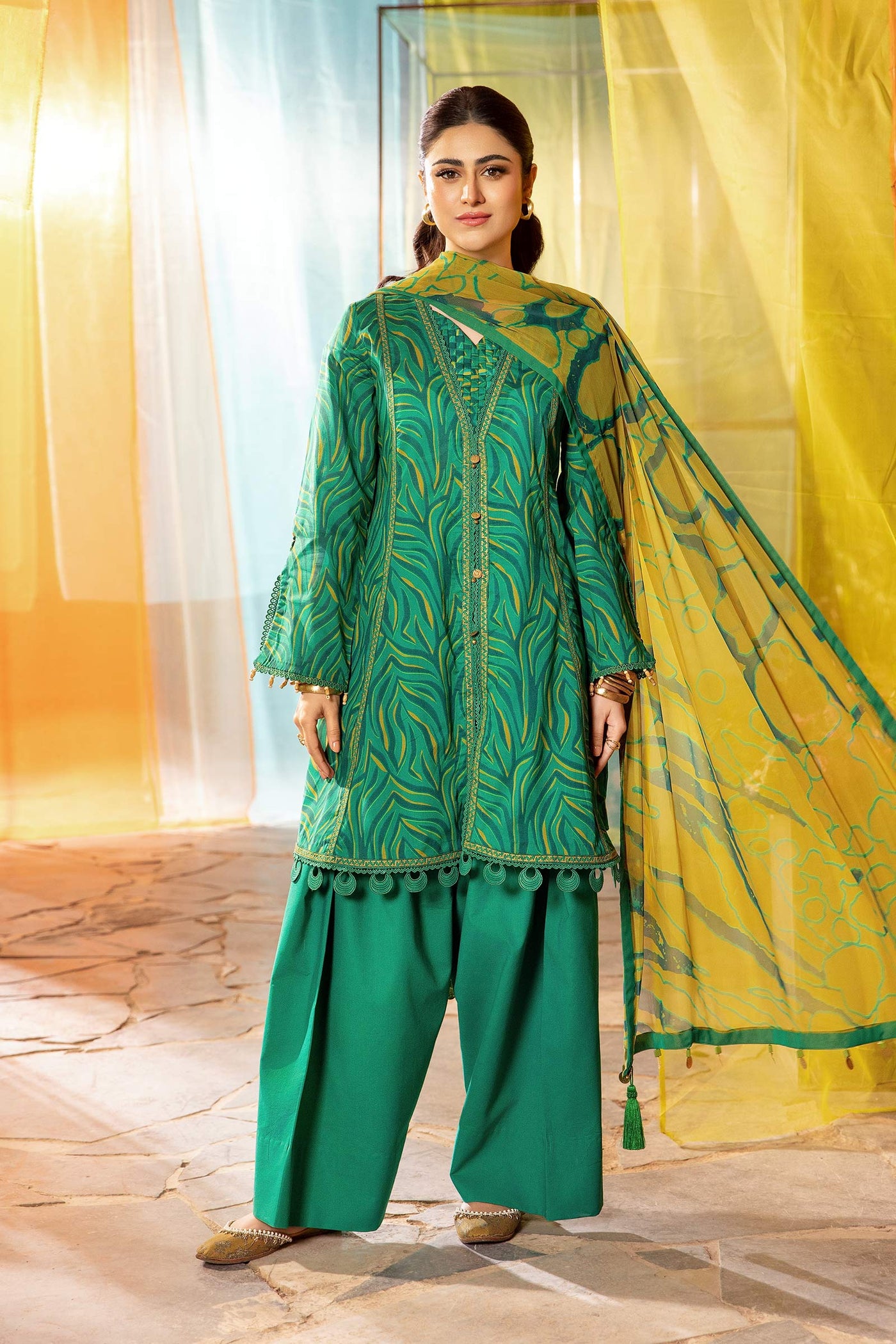 3 Pc Unstitched Embroidered Lawn Suit | MB-CUS25-704A