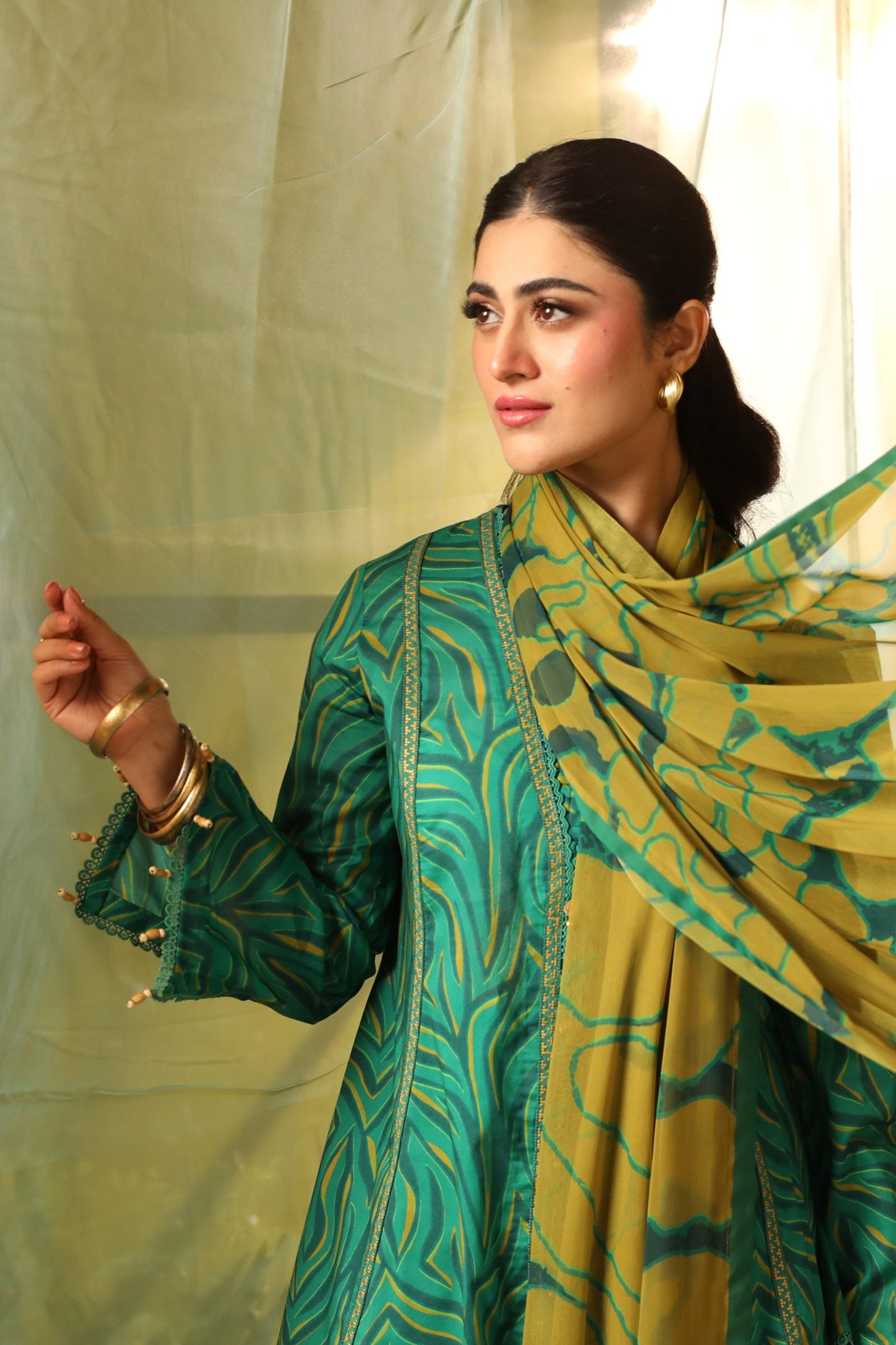 3 Pc Unstitched Embroidered Lawn Suit | MB-CUS25-704A