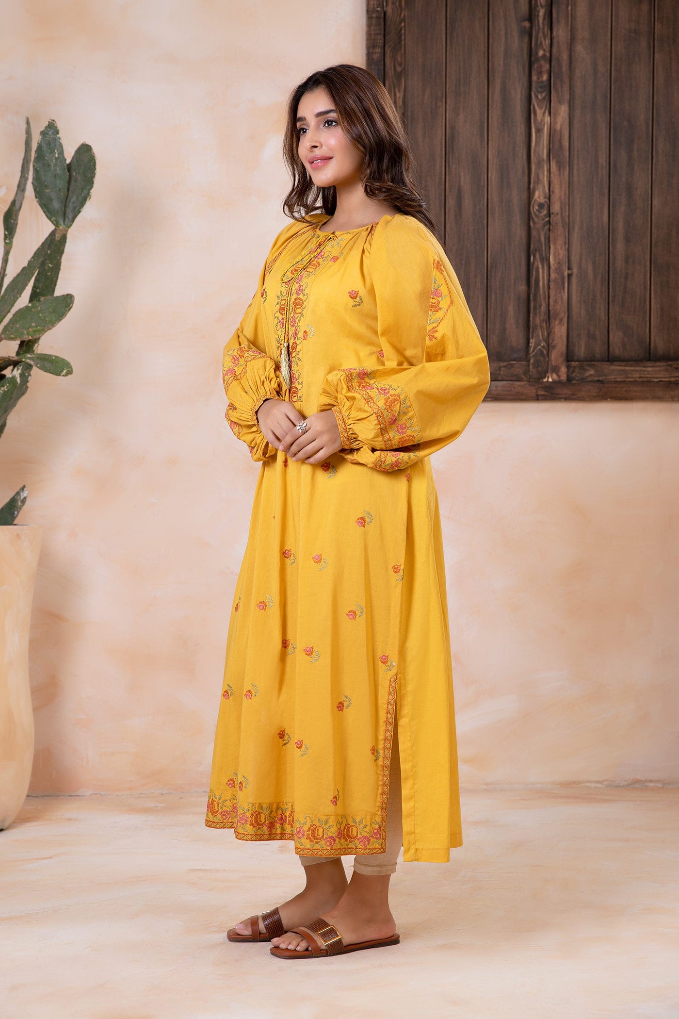 Embroidered Arabic Lawn Tunic | MB-EA24-41