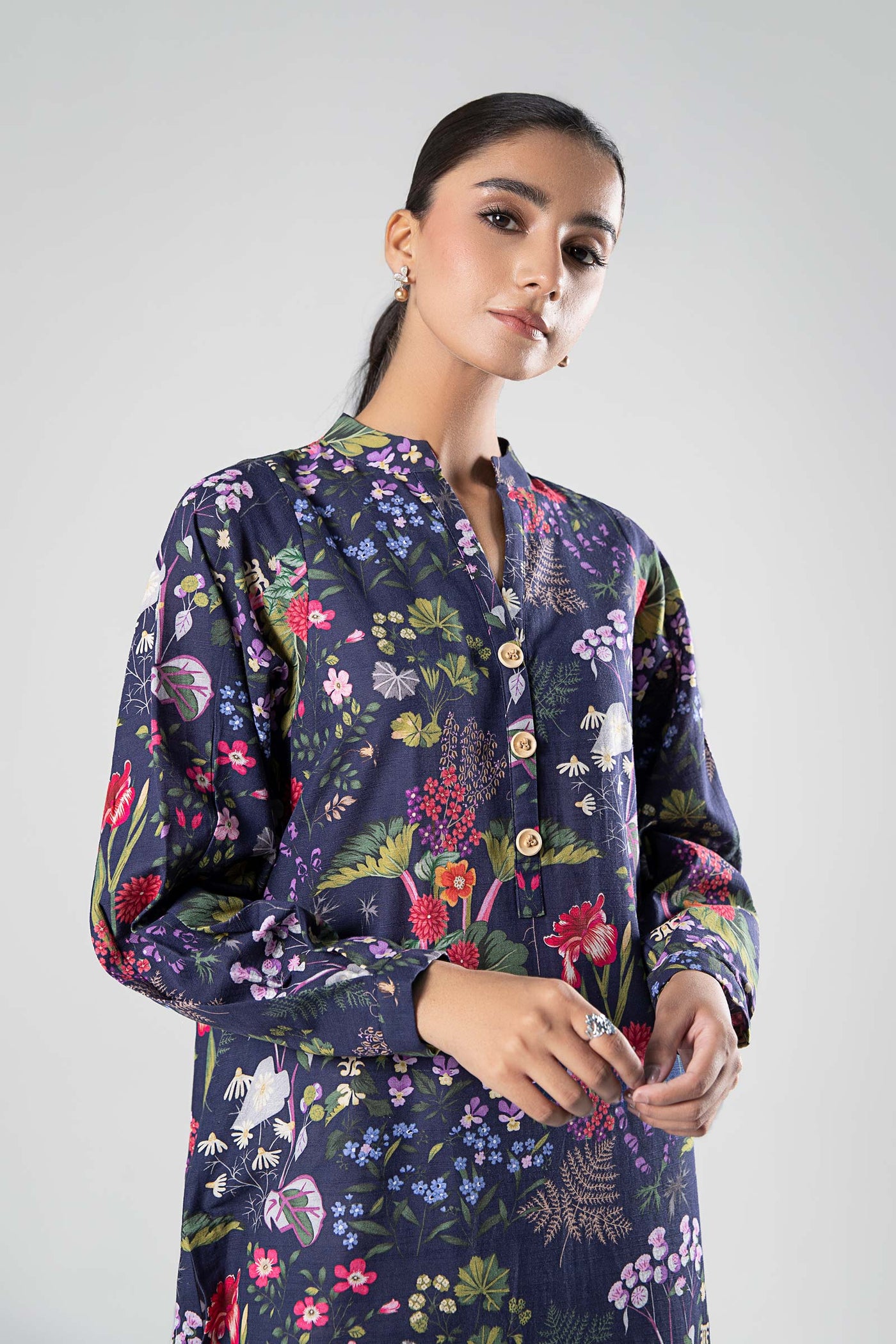 Printed Khaddar Shirt | MB-USP23-201B