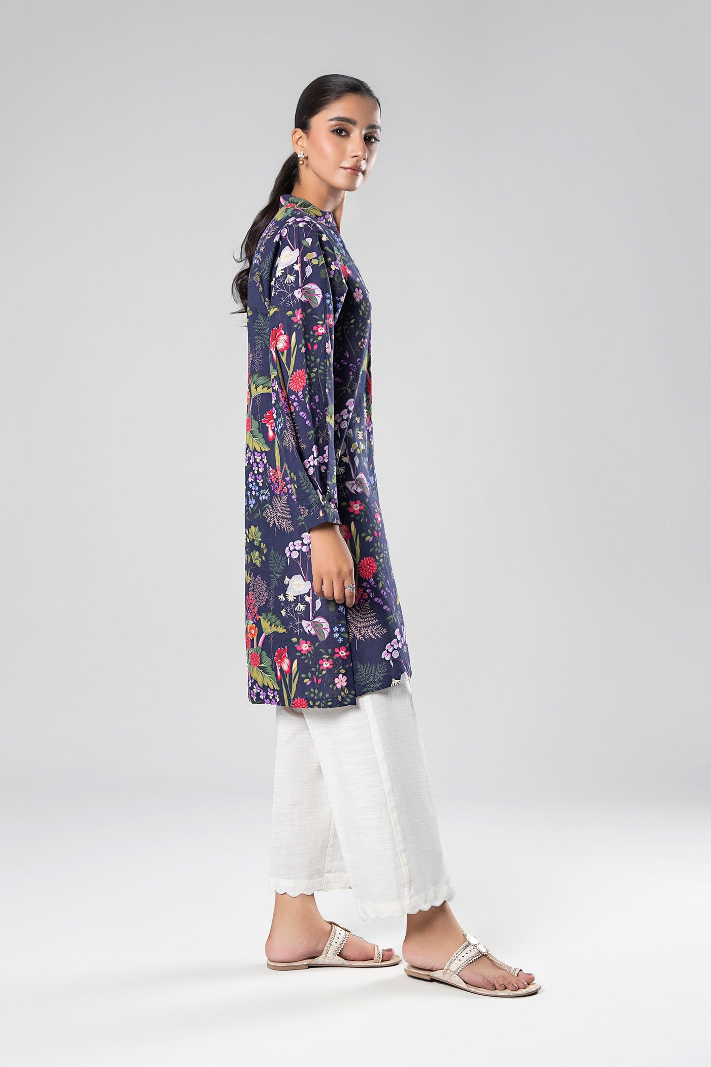 Printed Khaddar Shirt | MB-USP23-201B