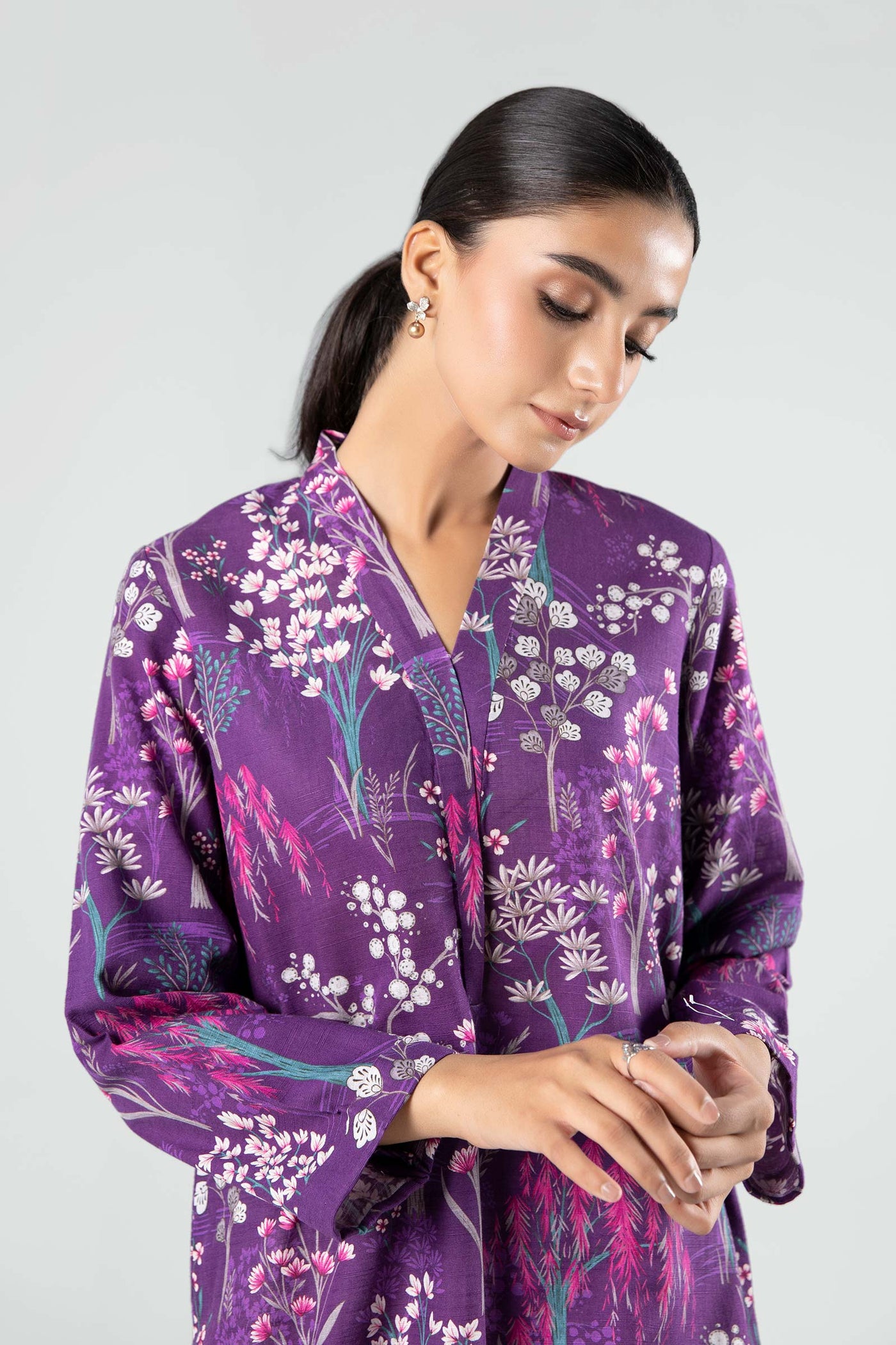 Printed Khaddar Shirt | MB-USP23-205A