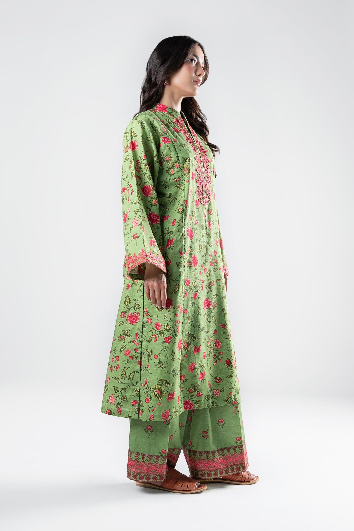 2 Pc Embroidered Khaddar Suit | MB-WS24-142