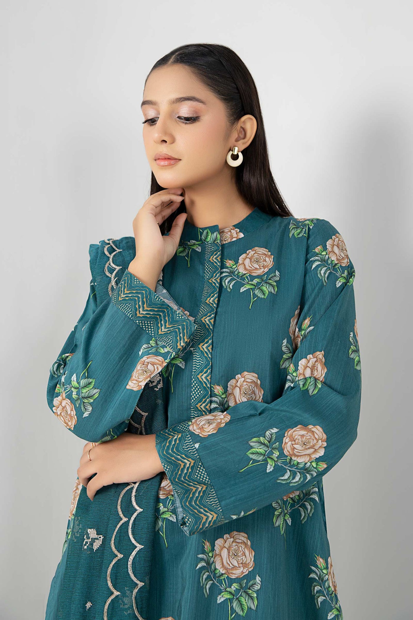 3 Pc Embroidered Slub Suit | MB-WS24-179