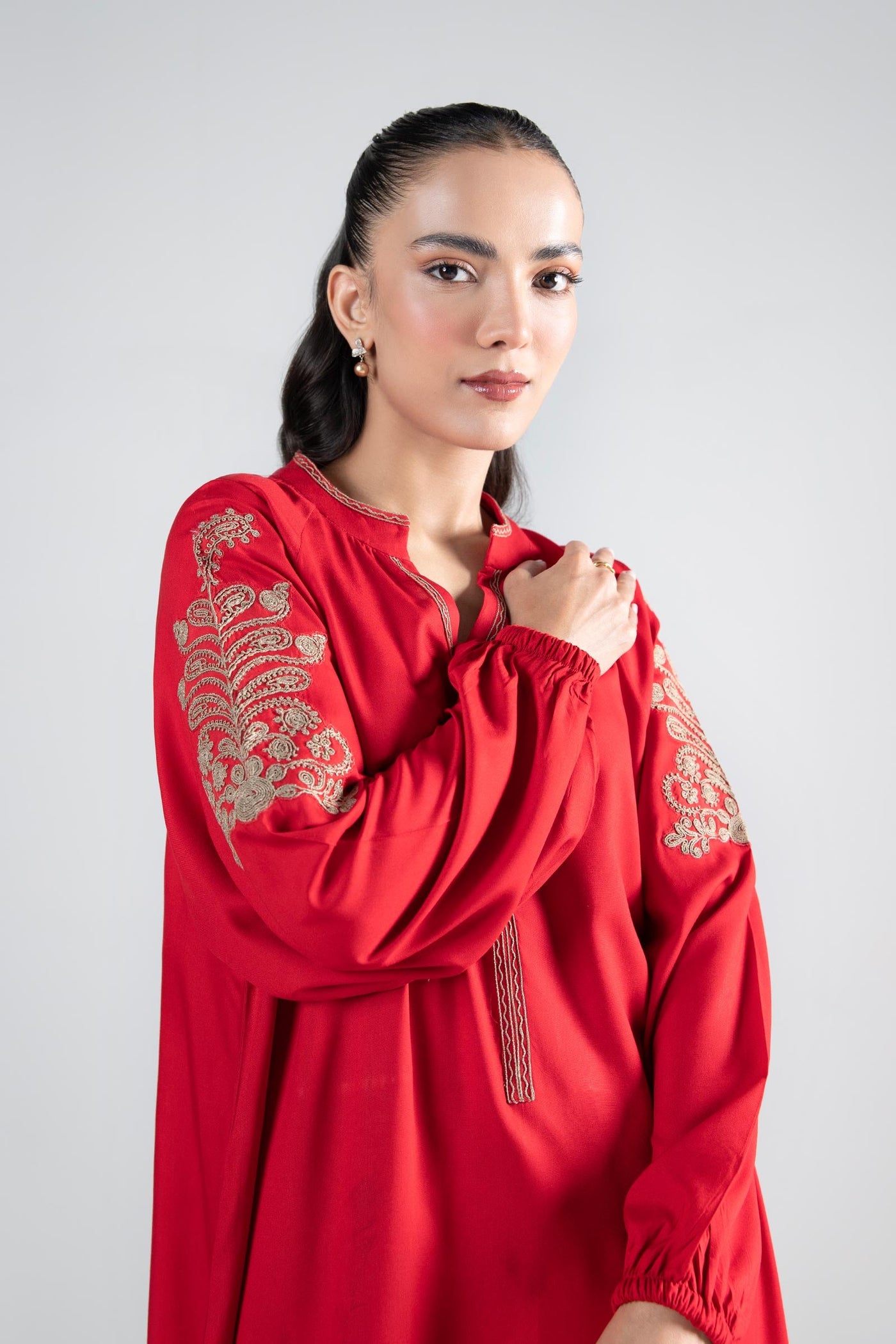 Embroidered Linen Shirt | MB-WS24-180