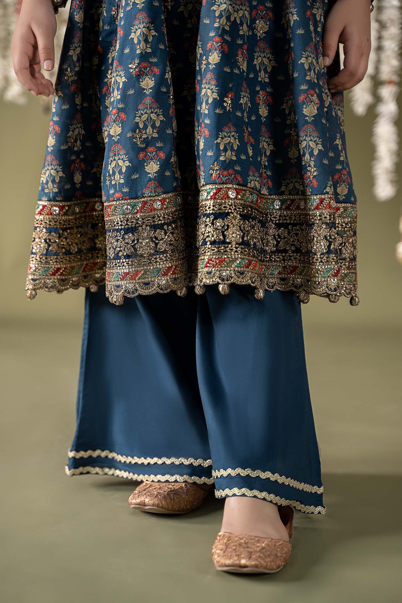 3 Piece Embroidered Lawn Suit | MKD-EF25-05