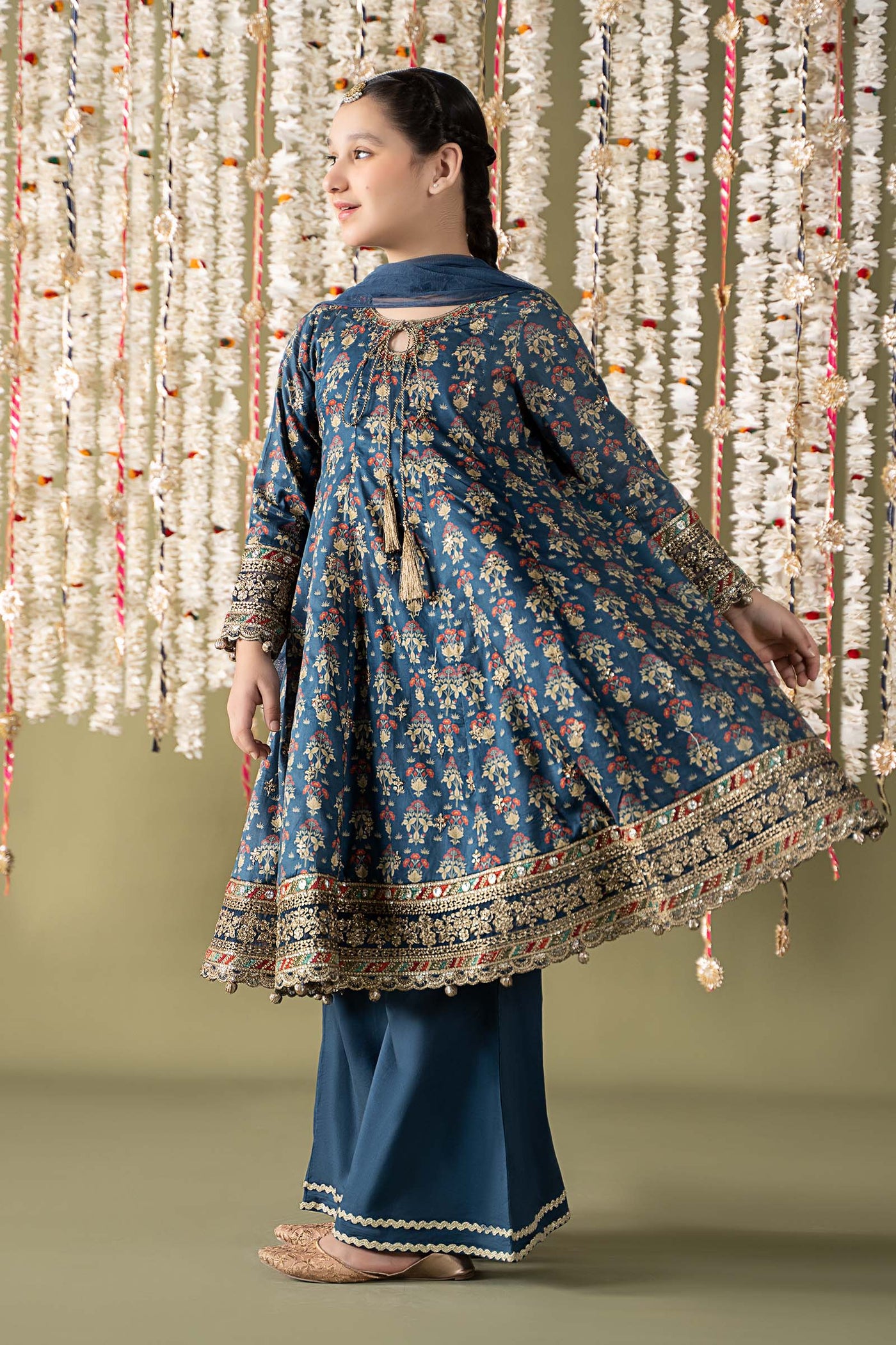 3 Piece Embroidered Lawn Suit | MKD-EF25-05