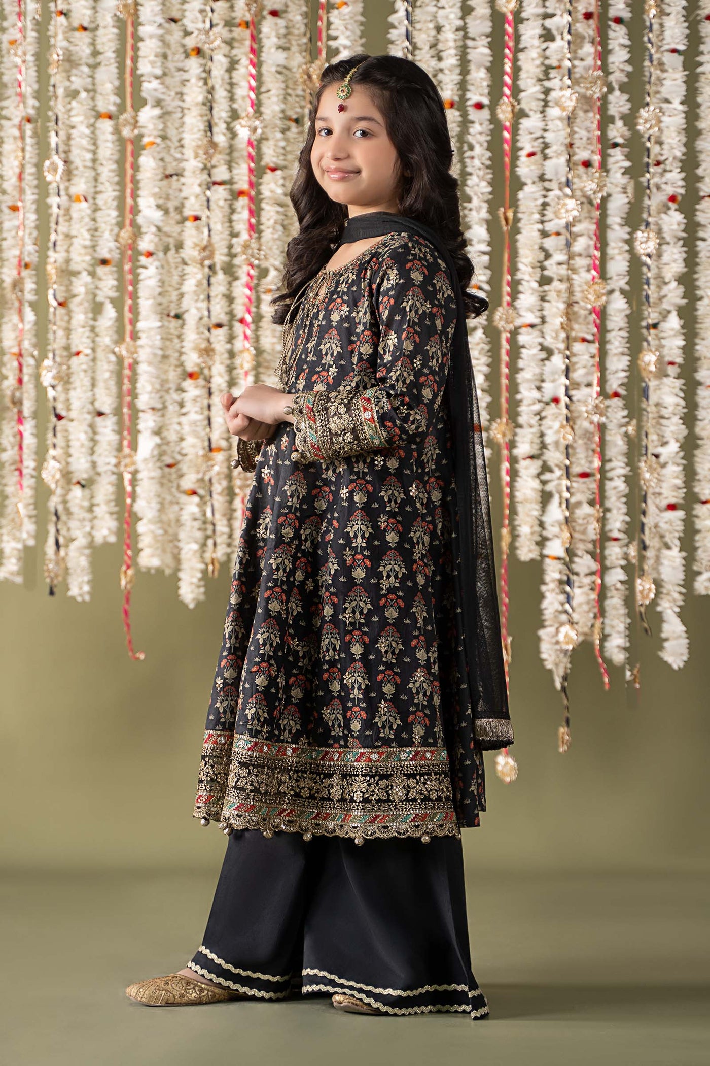 3 Piece Embroidered Lawn Suit | MKD-EF25-05