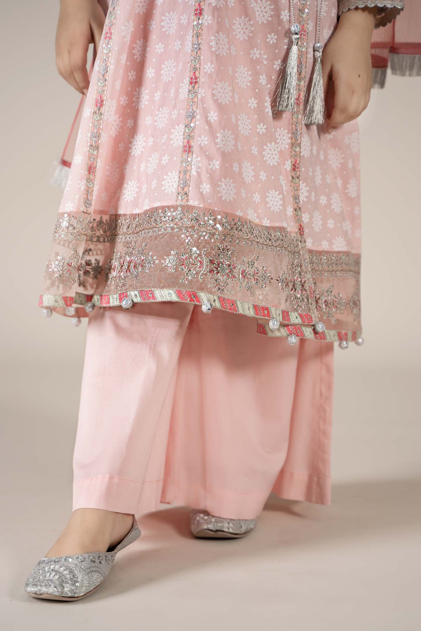 3 Piece Embroidered Lawn Suit | MKD-EF25-09