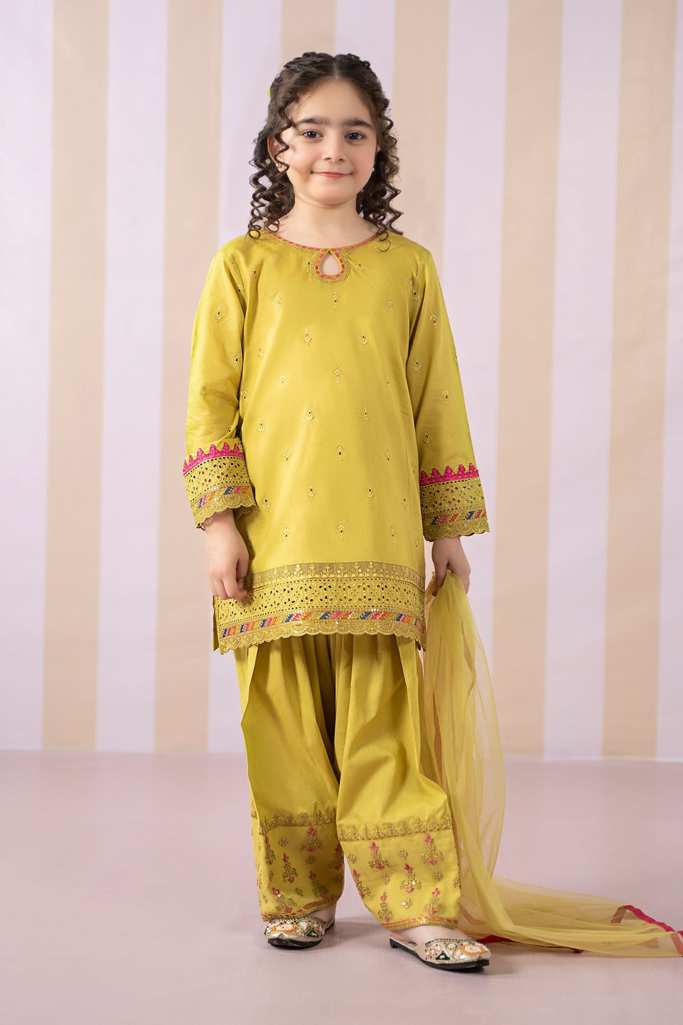 3 Piece Embroidered Lawn Suit | MKD-EF25-57